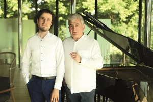 Aktieris Gundars Āboliņš un pianists Andrejs Osokins dodas tūrē uz ASV - Foto