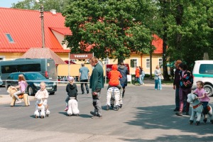 7