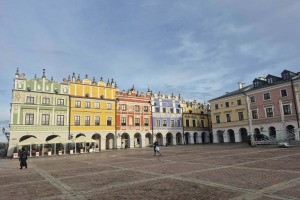 Travelnews.lv apciemo saulaināko Polijas pilsētu Zamošču - tur 200 dienas gadā spīd saule - Foto