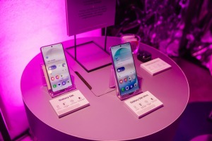 «Samsung» piesaka divus jaunumus ceļotājiem - Galaxy Buds4 sēriju un Galaxy S26 sēriju - Foto