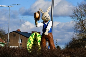 Jēkabpilī, Lieldienas gaidot, saradušies zaķi - Foto