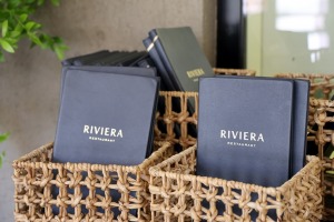 Rīgas restorāns «Riviera» atzīmē 15 gadu jubileju ar gardēžu maltīti mediju un klientu lokā - Foto