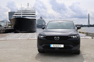Iespaidīgā «Scenic Eclipse II» viesojas Rīgā - Foto