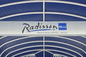 Iepazīstam renovētos «Radisson Blu Hotel & Spa, Daugava Riga» numurus ar burvīgiem Vecrīgas panorāmas skatiem - Foto