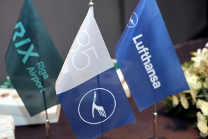 Lidsabiedrība «Lufthansa» ar svinīgu pasākumu Rīgas lidostā atzīmē 35 gadu klātesamības jubileju Latvijā - Foto