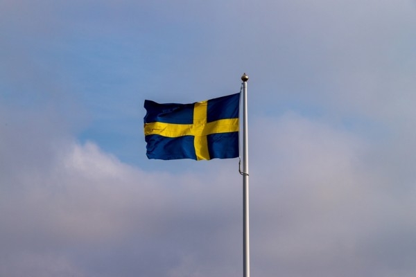 22. jūnijs vēsturē: Tiek pieņemts pašreizējais Zviedrijas karogs