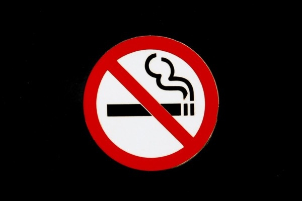 29. marts vēsturē: Īrija aizliedz smēķēšanu bāros un restorānos
