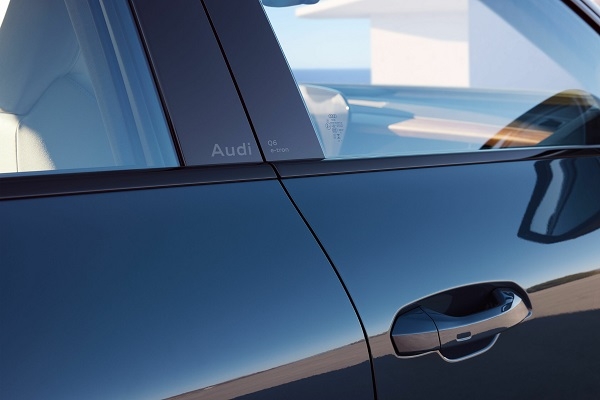Audi iepazīstina ar Audi Q6 e-tron performance: aizmugures piedziņas versiju ar 641 kilometru sniedzamību