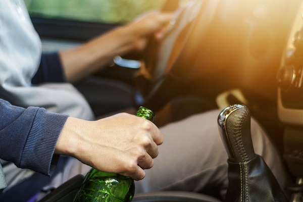 Ātrums, alkohols vai agresīva braukšana – kas ir pamatā satiksmes negadījumu skaita pieaugumam?