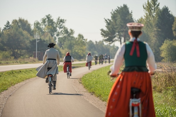 Dienvdkurzemes novads: Jaunais veloceļš Liepāja – Bernāti atklāts!