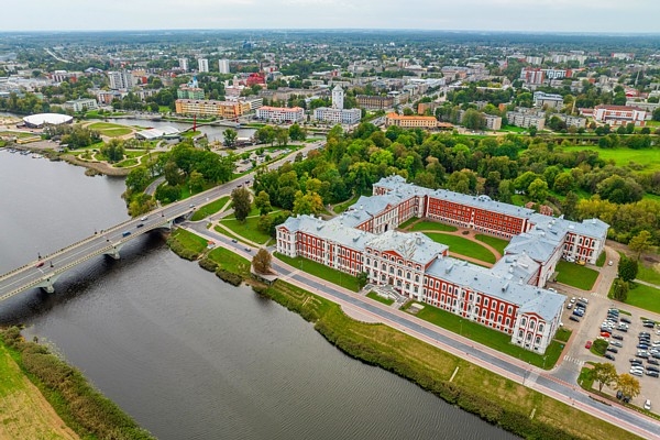 Jelgavas reģionālais tūrisma centrs aicina skolēnus uz rudenīgu atpūtu