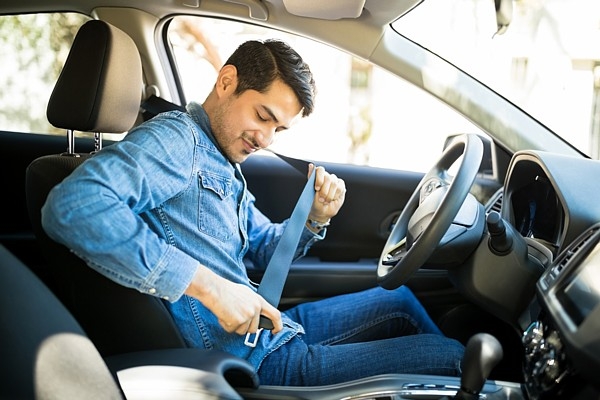 Bez drošības jostas auto aizmugurējā sēdeklī var gūt pat smagākas traumas, nekā priekšējā