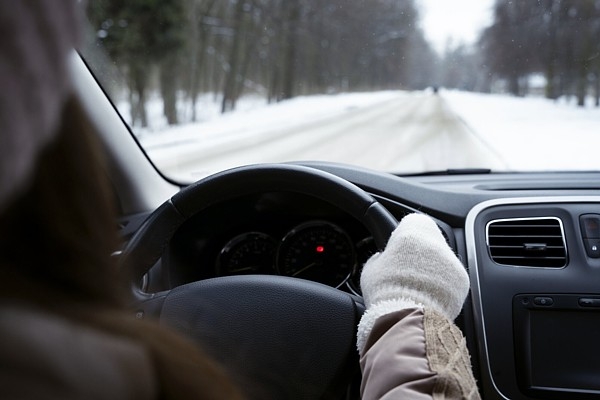 Vairāk nekā puse (61%) autovadītāji nav droši par savām prasmēm vadīt auto ziemā