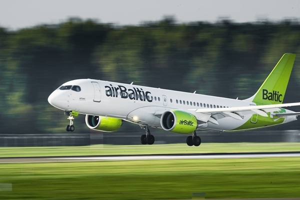 «airBaltic» 2024. gada pārskats: Rekordlieli ieņēmumi un pārvadāto pasažieru skaits – paralēli izaicinājumiem nozarē