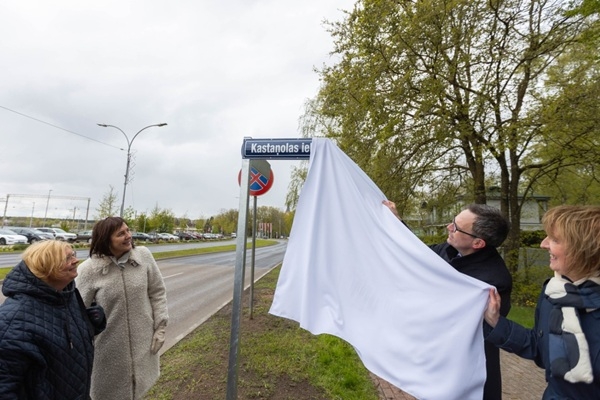 Jūrmalā atklāta Kastaņolas iela
