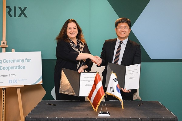 RIX Rīgas lidosta paraksta sadarbības memorandu ar Inčeonas lidostas Aviācijas akadēmiju