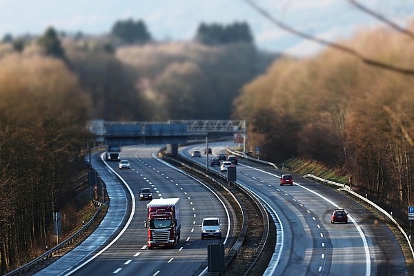 Nīderlandē no 2026. gada būtiski pieaugs sodi par satiksmes pārkāpumiem