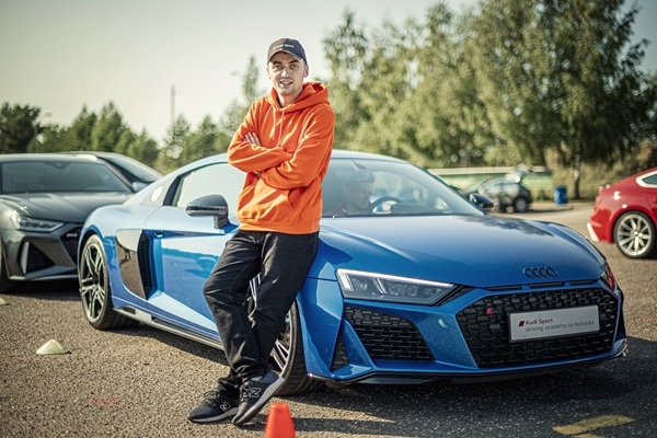 Ikdienas automobiļi, kas autovadītājos izraisa emocijas – kā tie mainījušies?