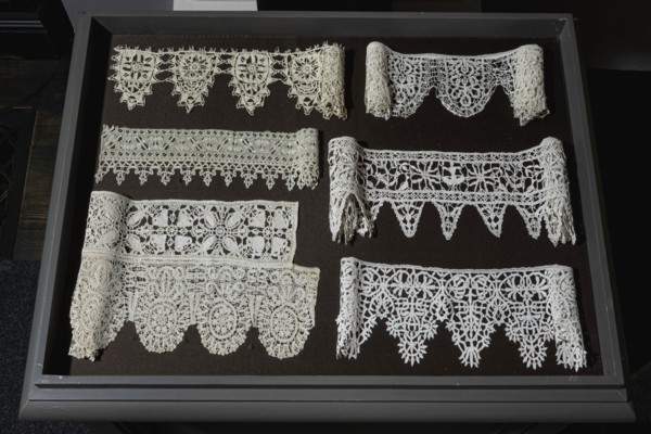 Bauskas novads: Rundāles pils muzejs aicina uz mežģīņu darbnīcu