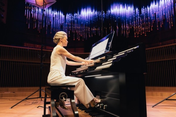 Ventspils: Iveta Apkalna koncertzālē “Latvija” izpildīs Vaska un Perta skaņdarbus