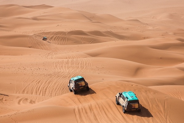 Defender Rally pēc vēsturiskās uzvaras Dakaras rallijā ar trim ekipāžām startēs W2RC posmā Portugālē