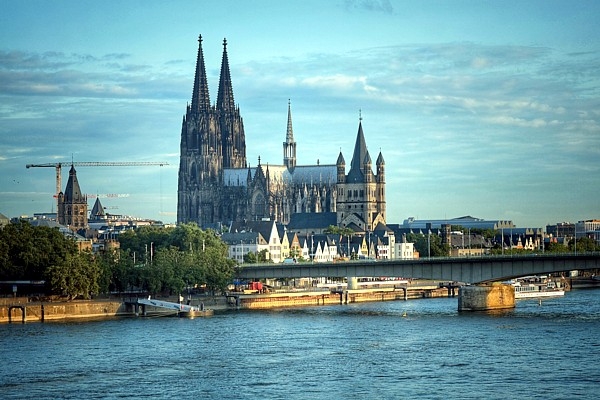 Ķelnes Doms Vācijā turpmāk būs pieejams tūristiem par naudu