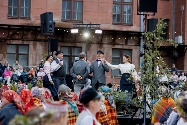 Lūznavas muižā notiks atvērtās kadriļu dejošanas meistarklases