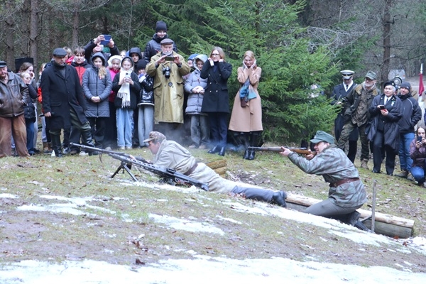 Noslēdzies starptautisks projekts militārā mantojuma apzināšanai un popularizēšanai 