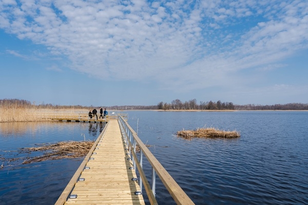 Viļakā atklāts garākais pontonu tilts Latvijā - jauns tūrisma objekts Balvu novadā