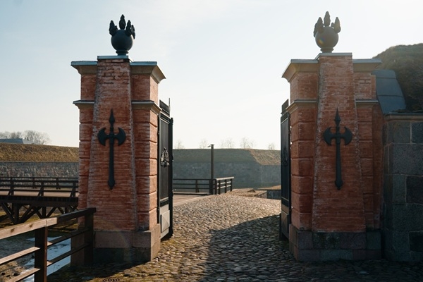 Iepazīsti Daugavpils vēsturi un inženiertehnisko mantojumu aizraujošā ekskursijā ar bezmaksas gidu 