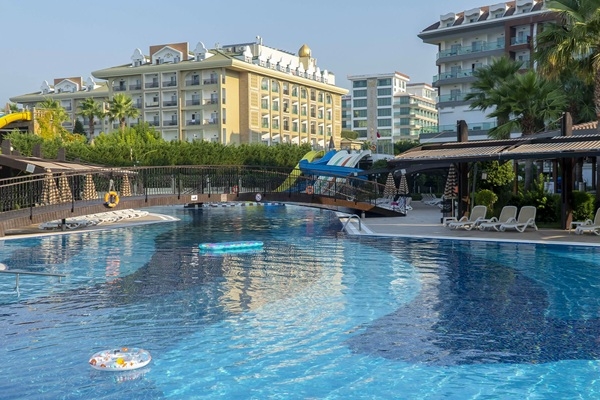 «Coral Travel Latvija» iesaka: Sapņu brīvdienas Turcijā sākas šeit - izvēlies savu «Adalya» pieredzi