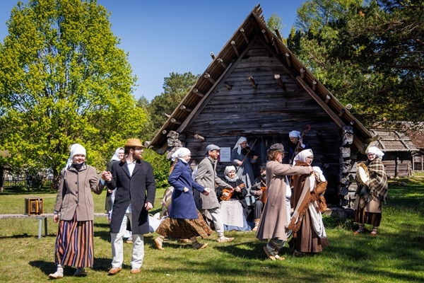 Brīvdabas muzejs 1. maijā atdzīvosies pasākumā «Viena diena mūsmājās»