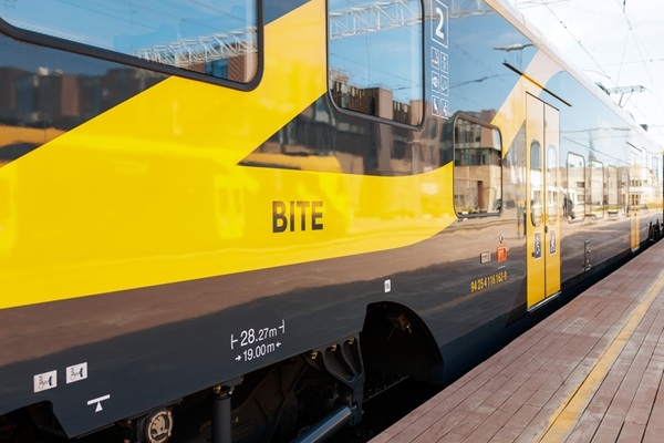 Vilcieniem piešķir jaunus vārdus un aicina biežāk doties dabā