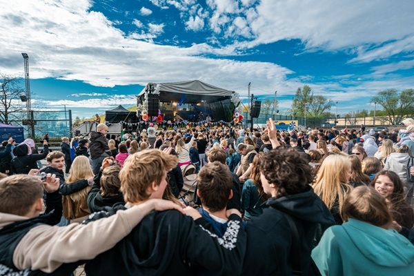 Dzied un dejo visi! Ar vērienu aizvadīts LIDO Pavasara festivāls