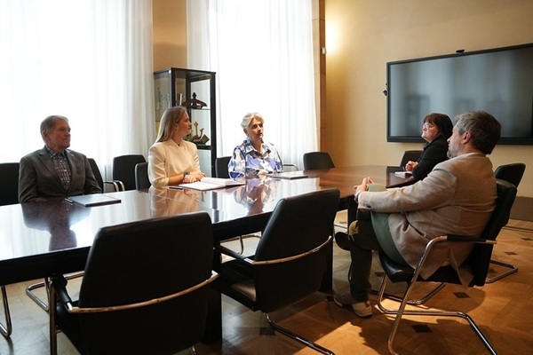 Rīgas pieminekļu aģentūra sadarbībā ar gidu organizācijām mūsdienīgi un atbildīgi skaidros pilsētas kultūrvēsturisko mantojumu