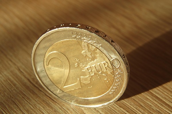 Rīgas pašvaldība un tūrisma nozare vienojas par tūrisma nodevas palielināšanu līdz 2 eiro