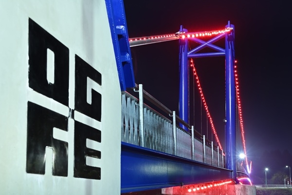 Ogres novads patriotiskās noskaņās pārsteidz ar jauniem svētku rotājumiem