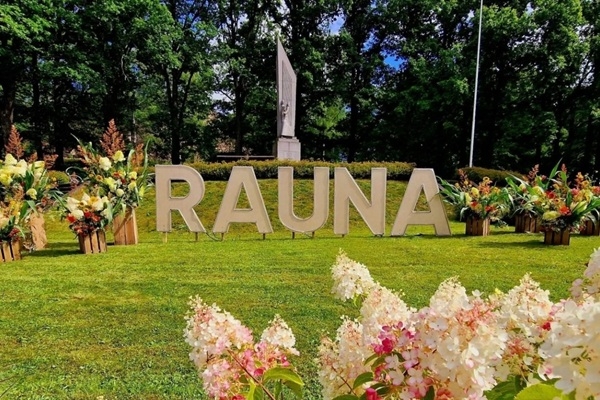 Rauna aicina svinēt vārda dienu – divu dienu programmā māksla, izcili koncerti un aktivitātes visai ģimenei