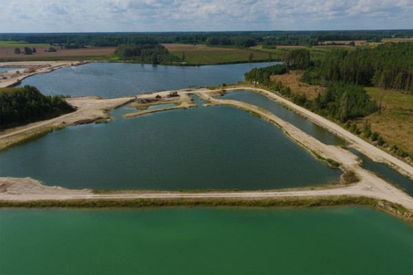No asakainām karpām līdz “dūņu garšai” – pieci mīti par Latvijā audzētām zivīm