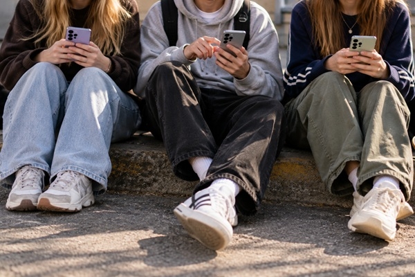 2. oktobrī visā Latvijā notiek «Pēcpusdiena bez ritināšanas» – ko iespējams paveikt trīs stundās bez skrollēšanas?