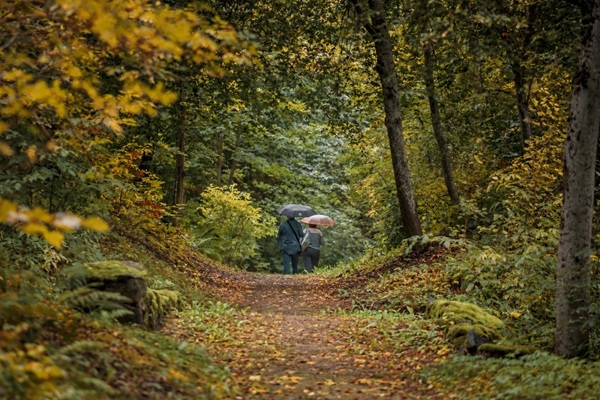Dienvidkurzemē oktobrī norisināsies rudens apceļošanas spēle «Trallalā»