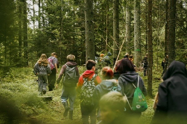 Vairāk nekā 18 tūkstoši bērnu šajā mācību gadā izzina mežu kopā ar LVM