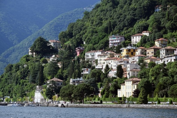 Komo ezers Itālijā būs apskatāms par naudu