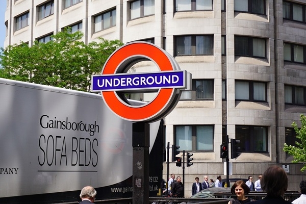 Streiks paralizē Londonu