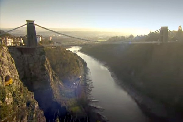 8. decembris vēsturē: Tika svinīgi atklāts Kliftonas piekares tilts pār Avonas upi pie Bristoles