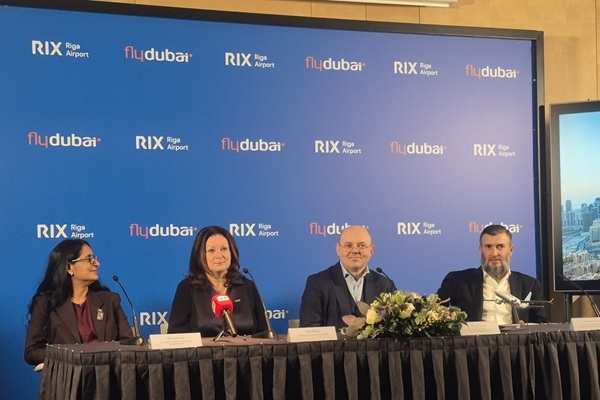 «flydubai» ienāk Latvijā: Jau šovakar lidsabiedrības lidmašīna nolaidīsies Rīgā