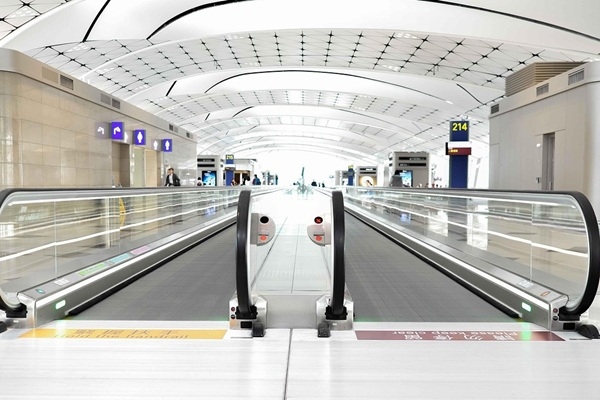 Ziemassvētku ceļošanas haoss: gaidāmie streiki Eiropas lidostās decembrī