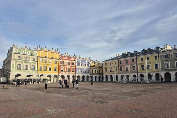 Travelnews.lv Polijā: Zamošča - ideālā pilsēta Polijā Itālijas renensanses toņos 