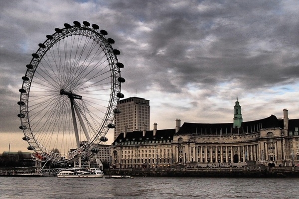 Londona, Bali un Dubaija – populārākie ceļojumu galamērķi 2025. gadā