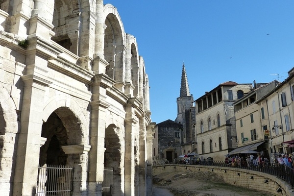 UNESCO aisargātā pērle Provansā - Arla